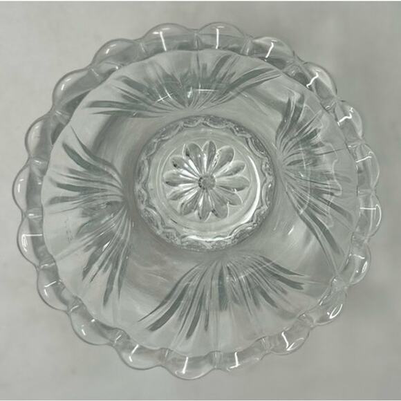 KIG Indonesia Clear Glass Dessert Cup 4" Wide x‎ 3" Tall - Picture 4 of 5